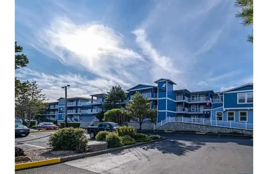 The Landing At Newport Condominium Hotel-1