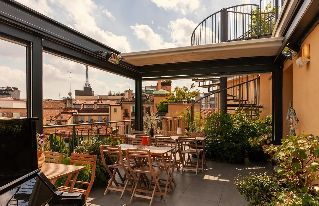 Bob W Milan Ticinese-1