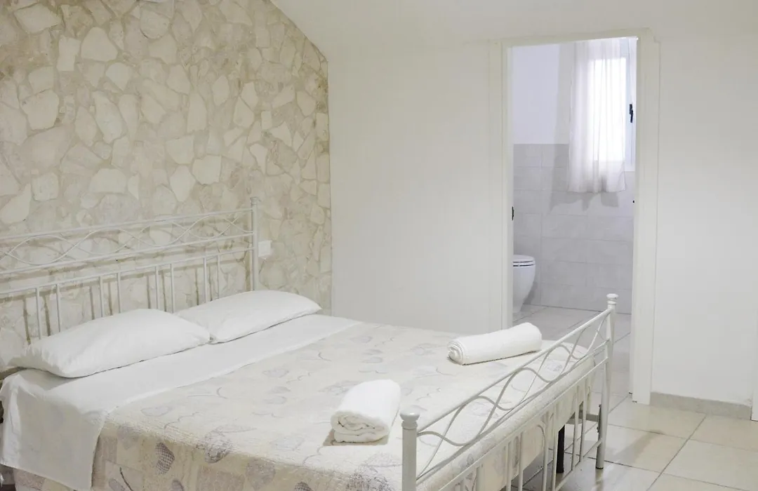 Ap Apartment - Spiaggia Della Purita-1