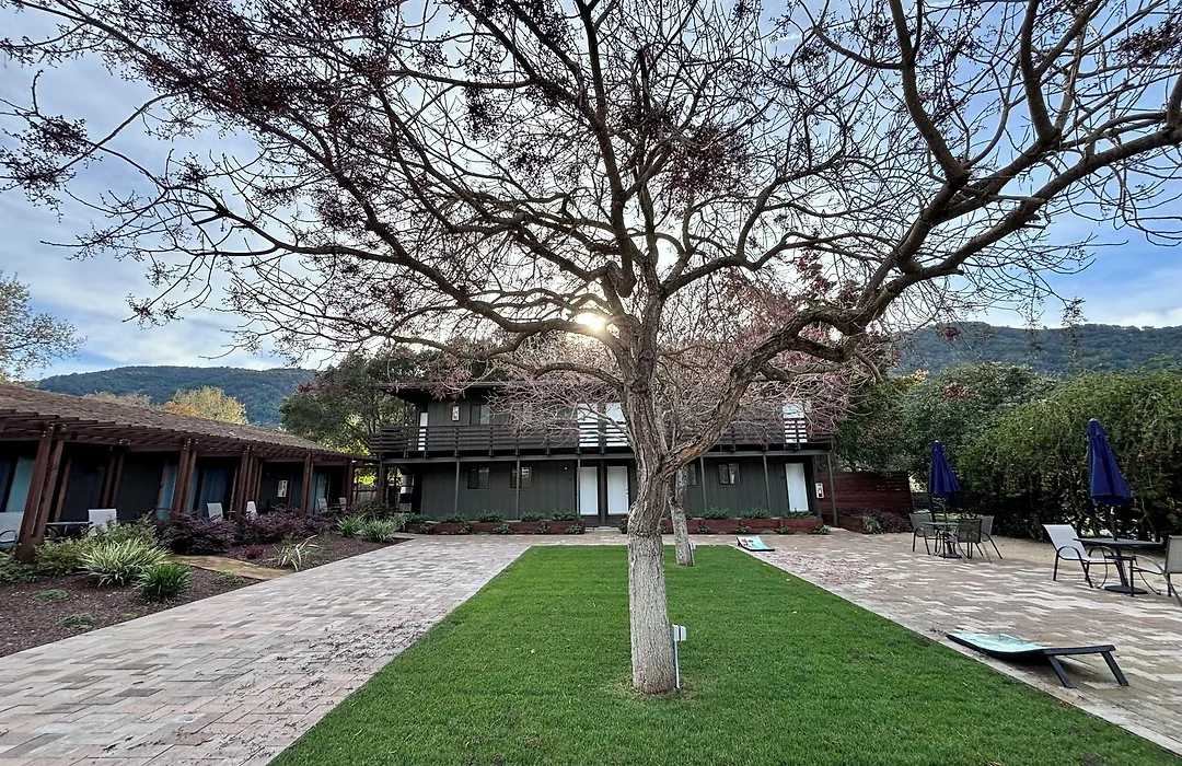 Hidden Valley Inn-1