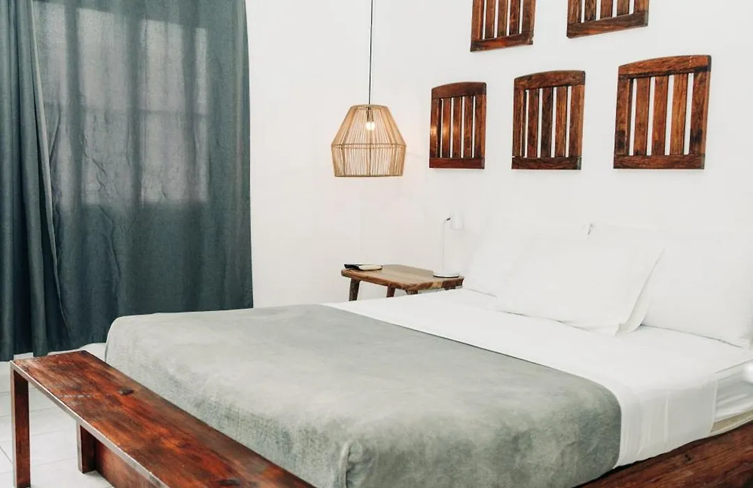 Cinco Hotel B&B-1