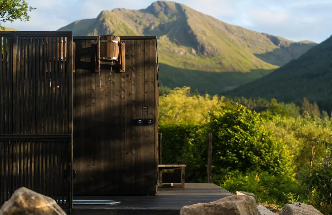 Seabeds - Luxury Lookouts With Hot Tubs-1