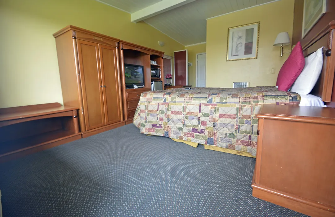 Gateway Inn-1
