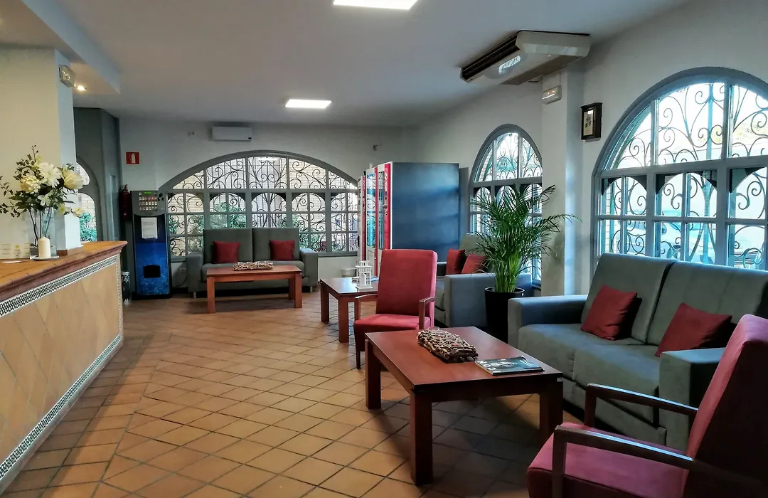 Apartamentos Puerta Del Sur-1