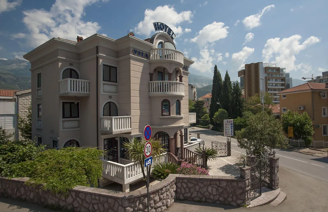 Hotel Vila Lux-1