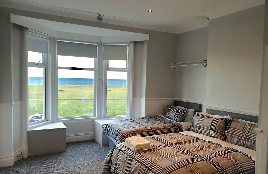 Cara Guesthouse-1