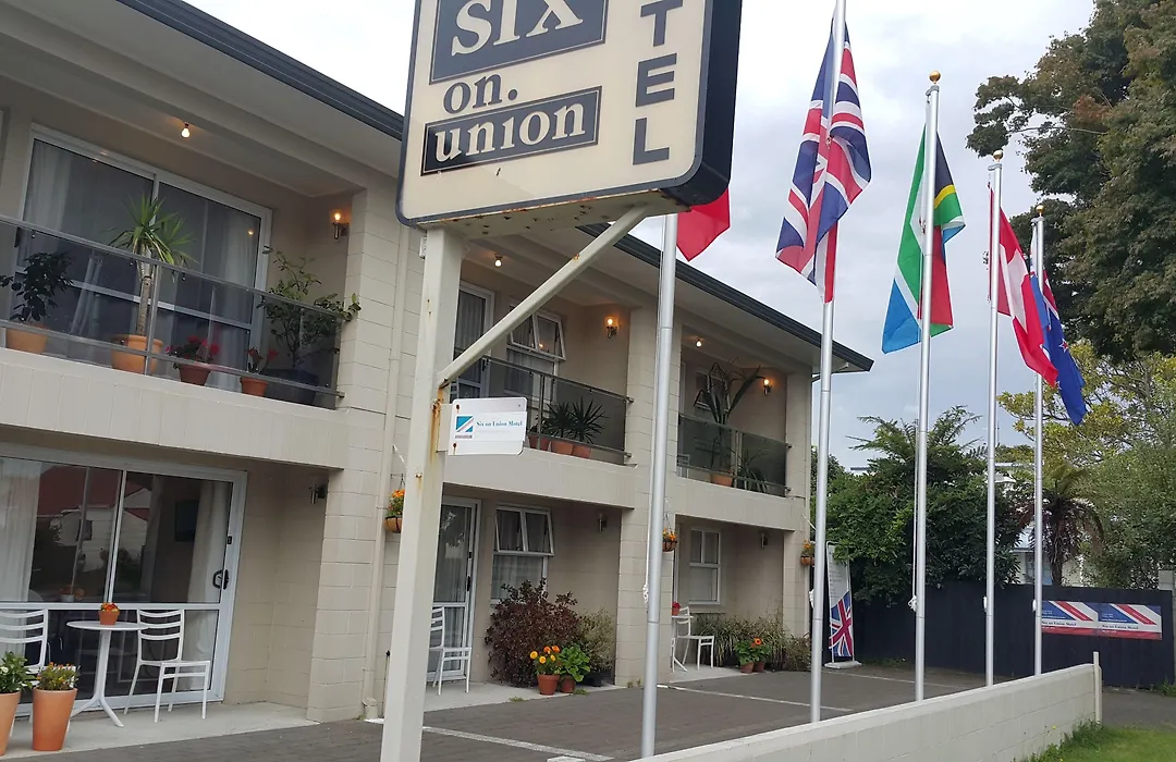 Six On Union Motel-1