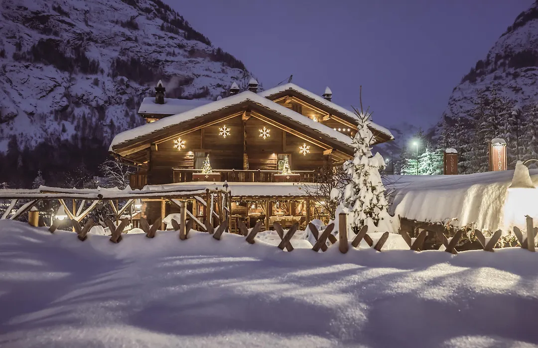 Hotel Chalet Svizzero-1