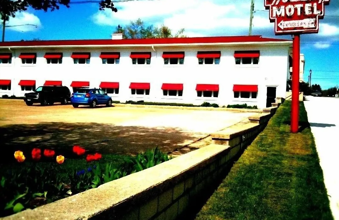 Holiday Music Motel-1