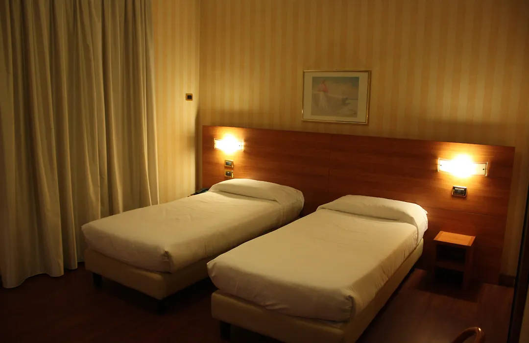 Hotel 2C-1
