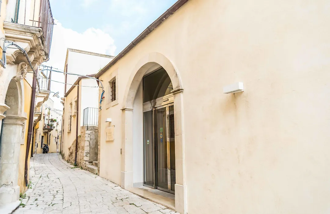Hotel Dell'Orologio-1