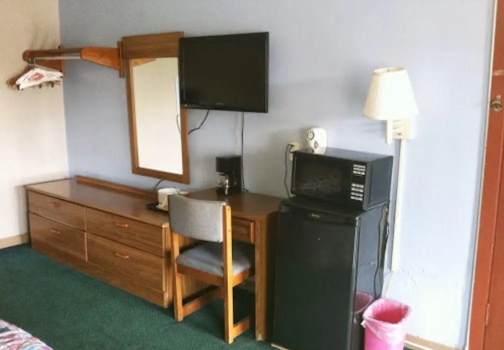 Budget Inn - Scottsboro-1