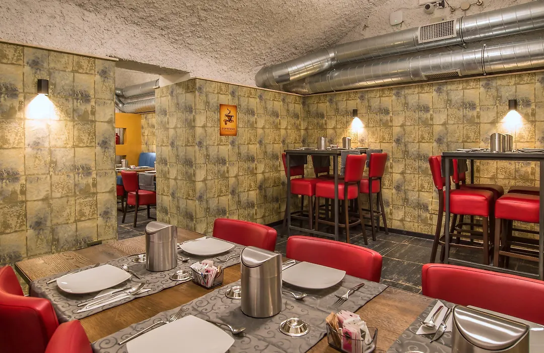 Navona Essence Hotel-1