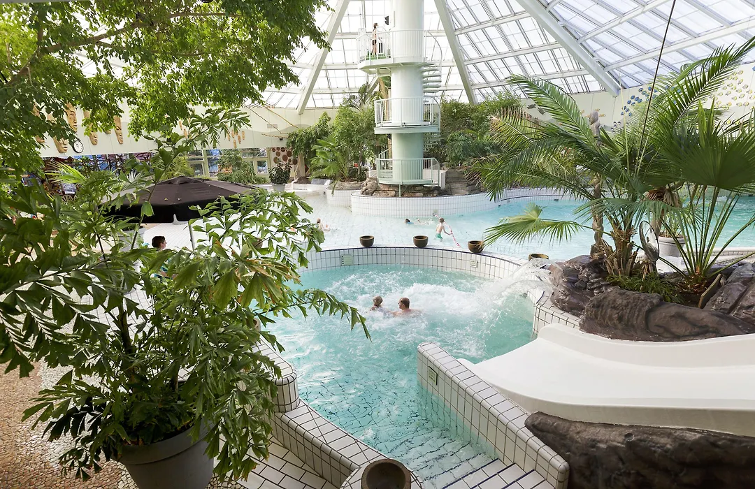 Beachhotel Zandvoort by Center Parcs-1