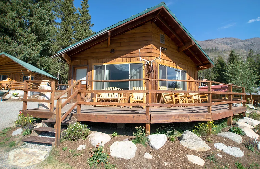 Silver Gate Lodging-1