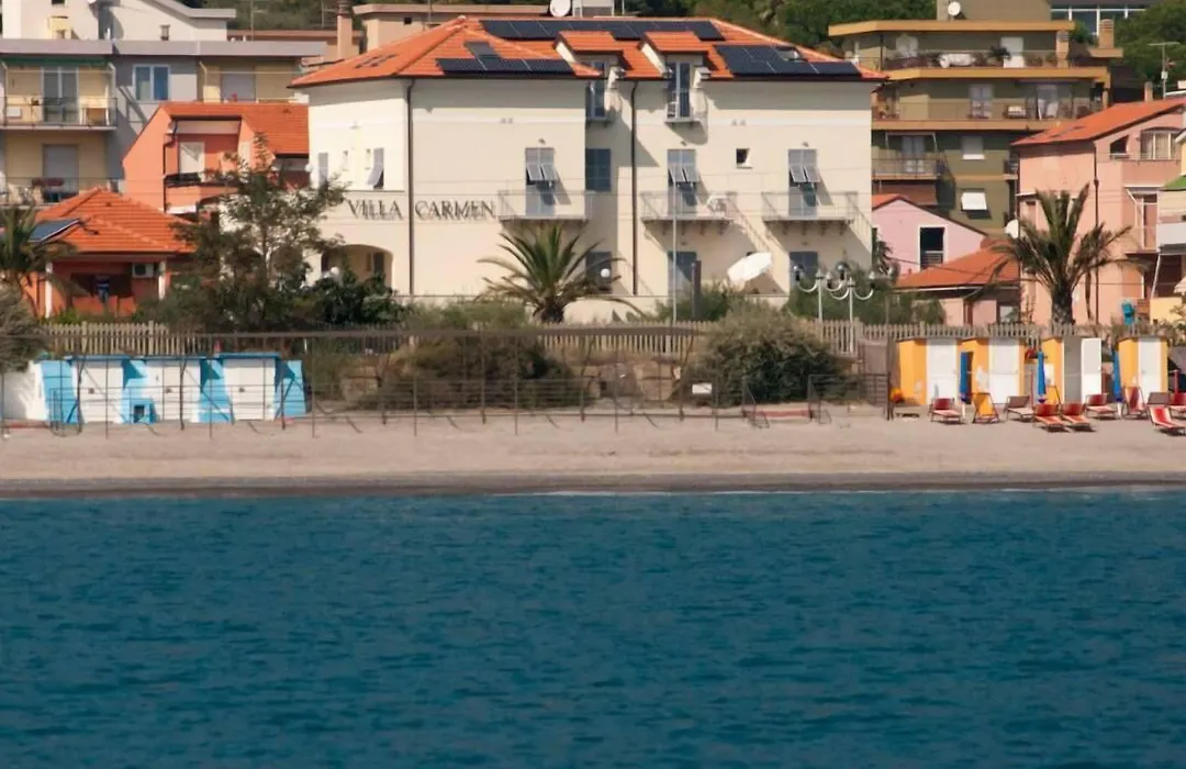 Residence Villa Carmen fronte mare a 50 mt-1