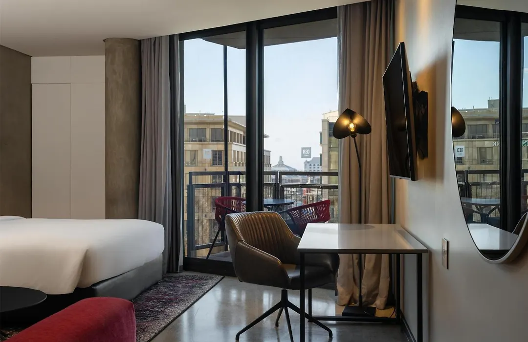Radisson Red Hotel V&A Waterfront Cape Town-1