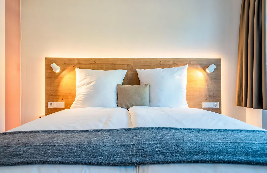 Coucou Hotel & Kuckucks-Stube-1