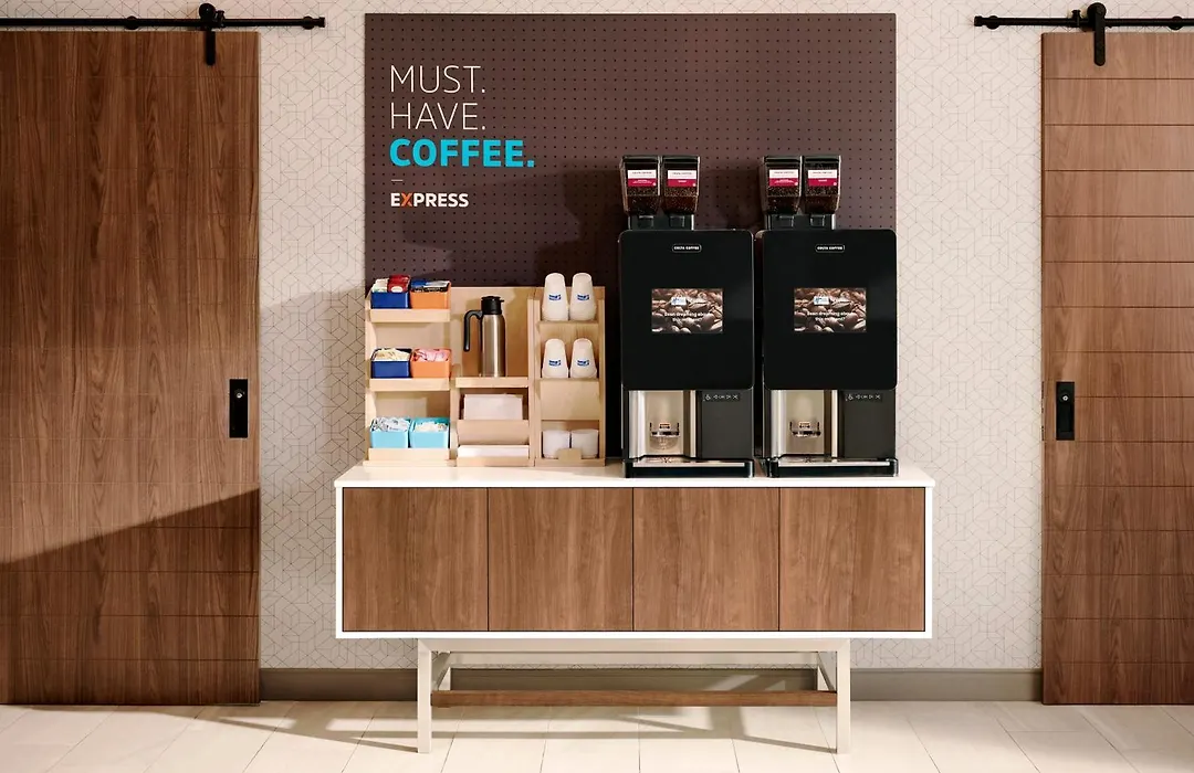 Holiday Inn Express Flint-Campus Area By Ihg-1