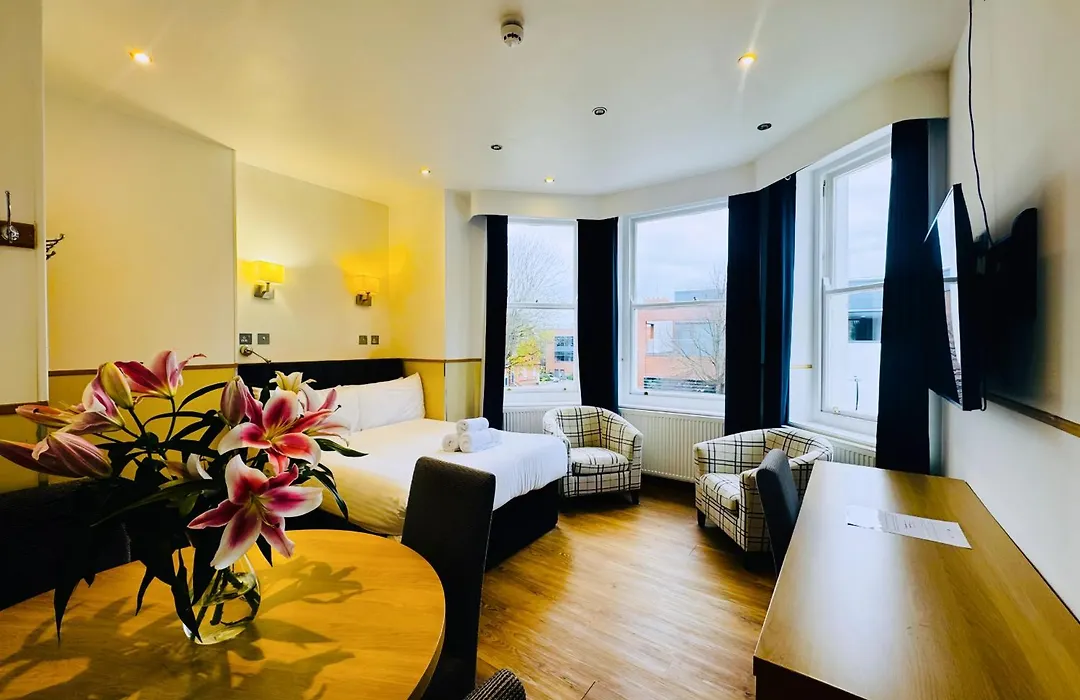 Osborne Aparthotel-1