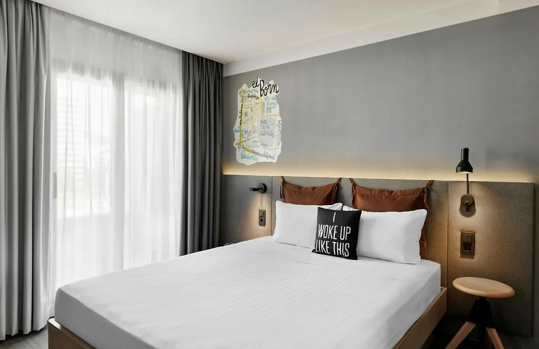Moxy Barcelona-1