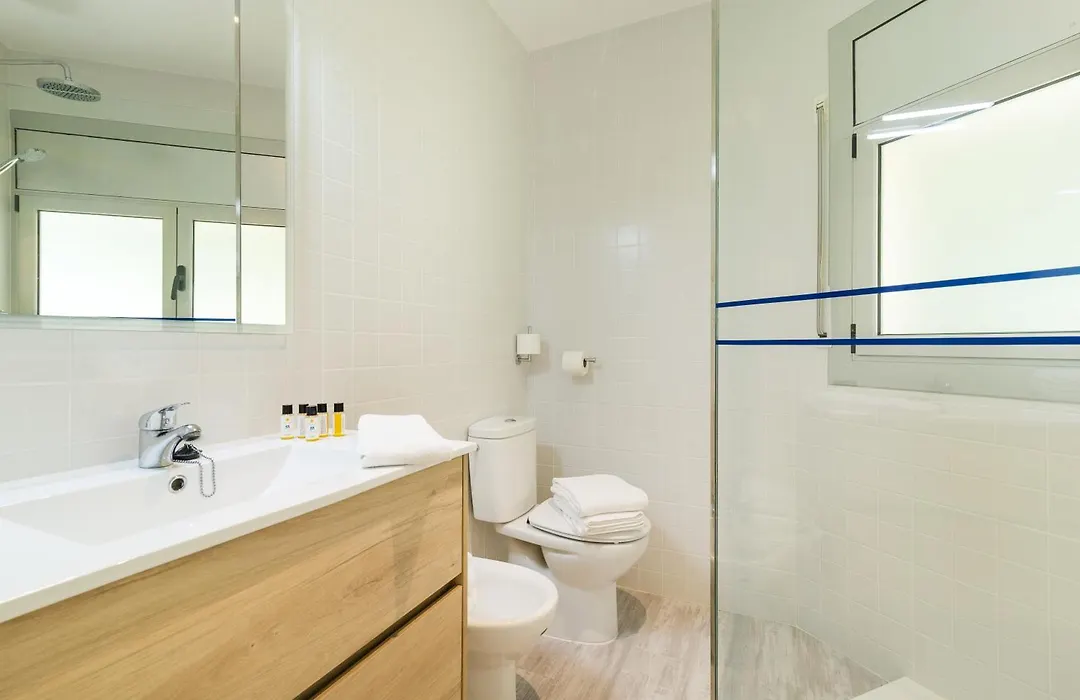 Hotel Ancora-1