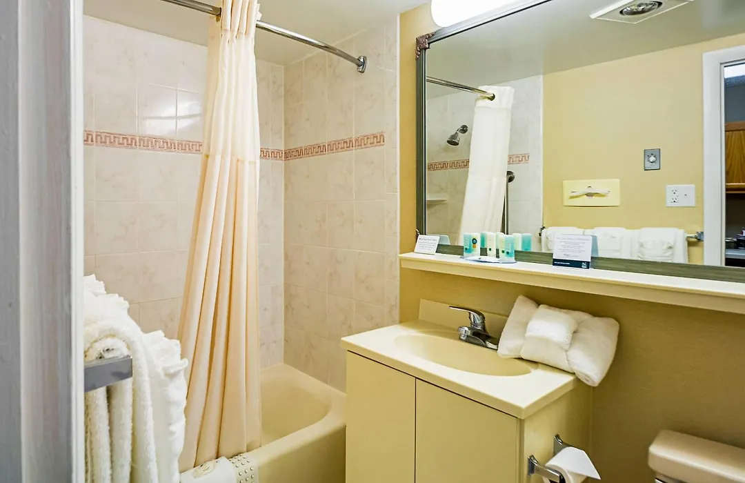 Quality Inn Oceanfront-1