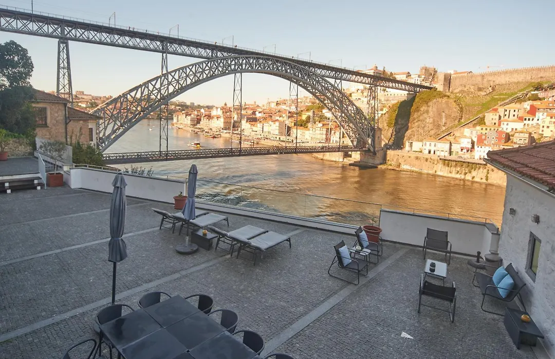 Bridge It - Suites & Views-1