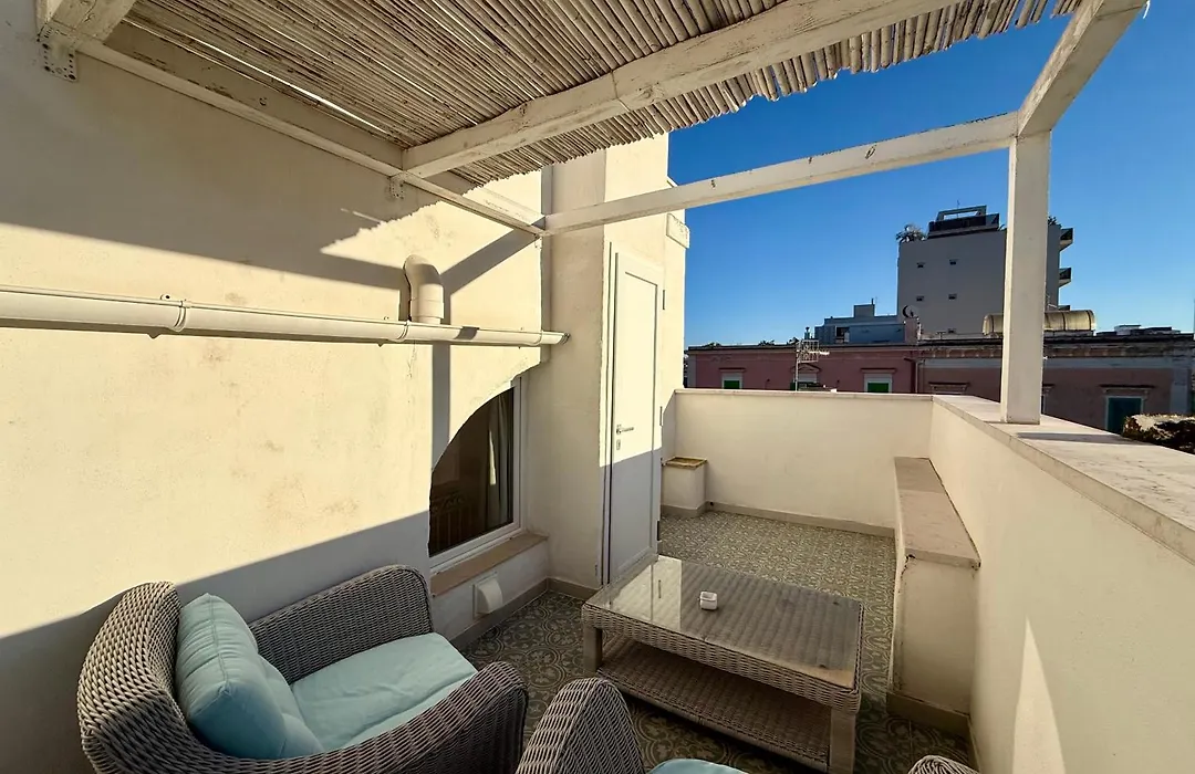 Vittorio Emanuele Charming Suites-1