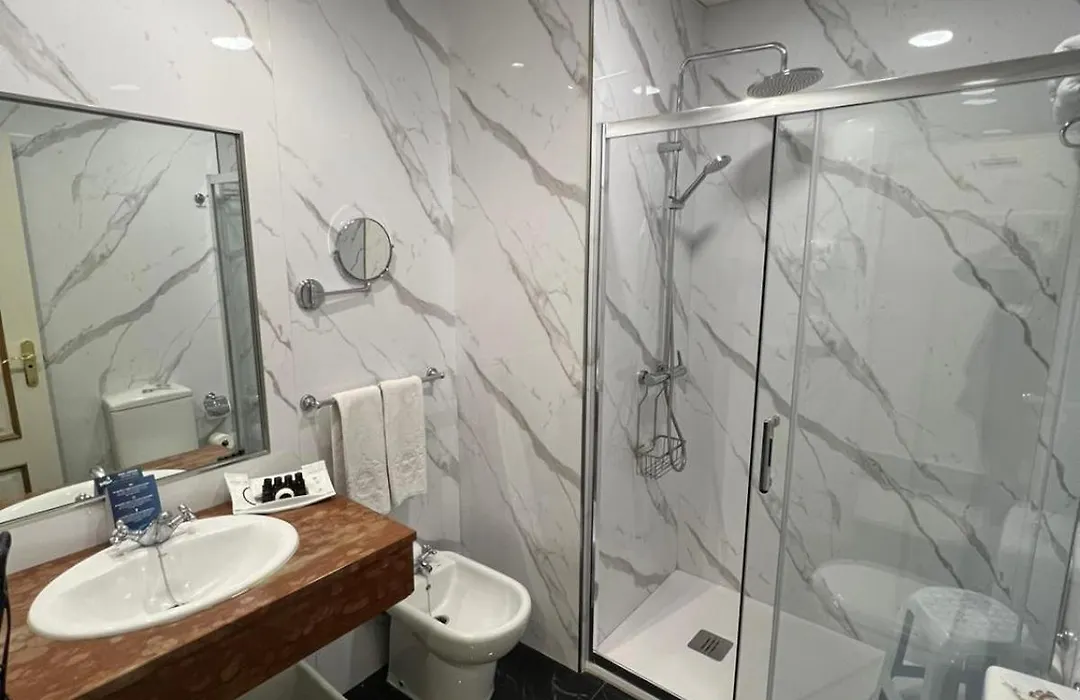 Adriano Boutique Sevilla-1