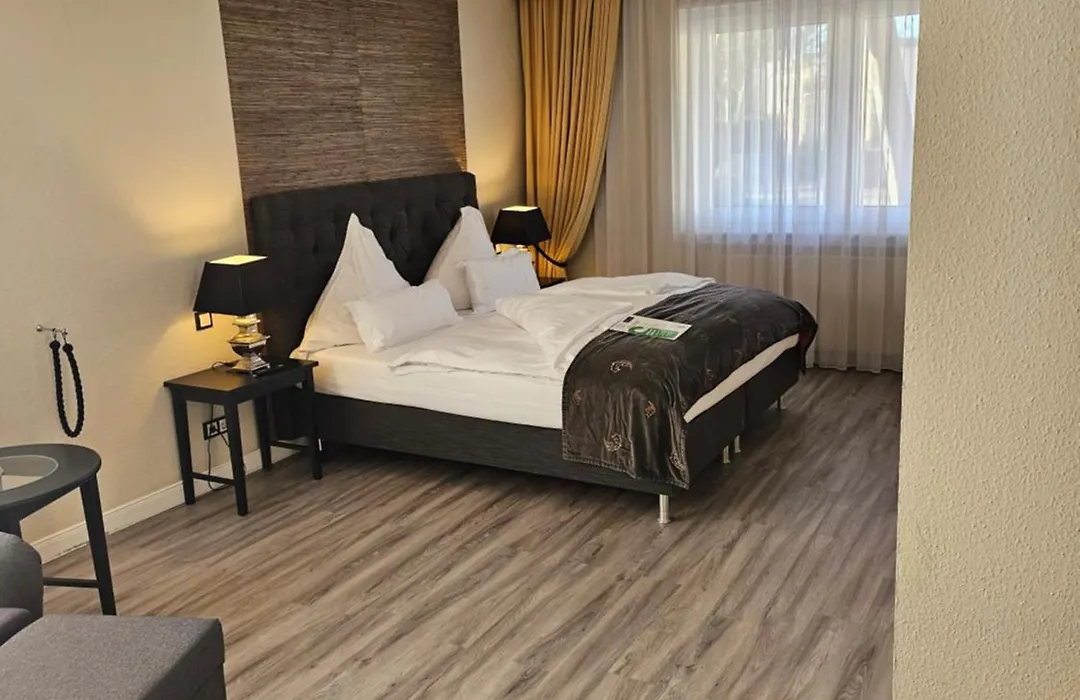 Business & More Boutique Hotel Hamburg-1