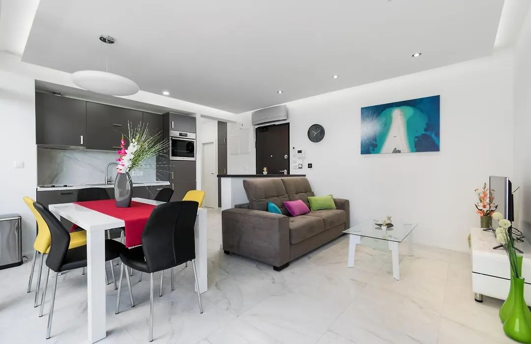 Villa Muller Apartments-1