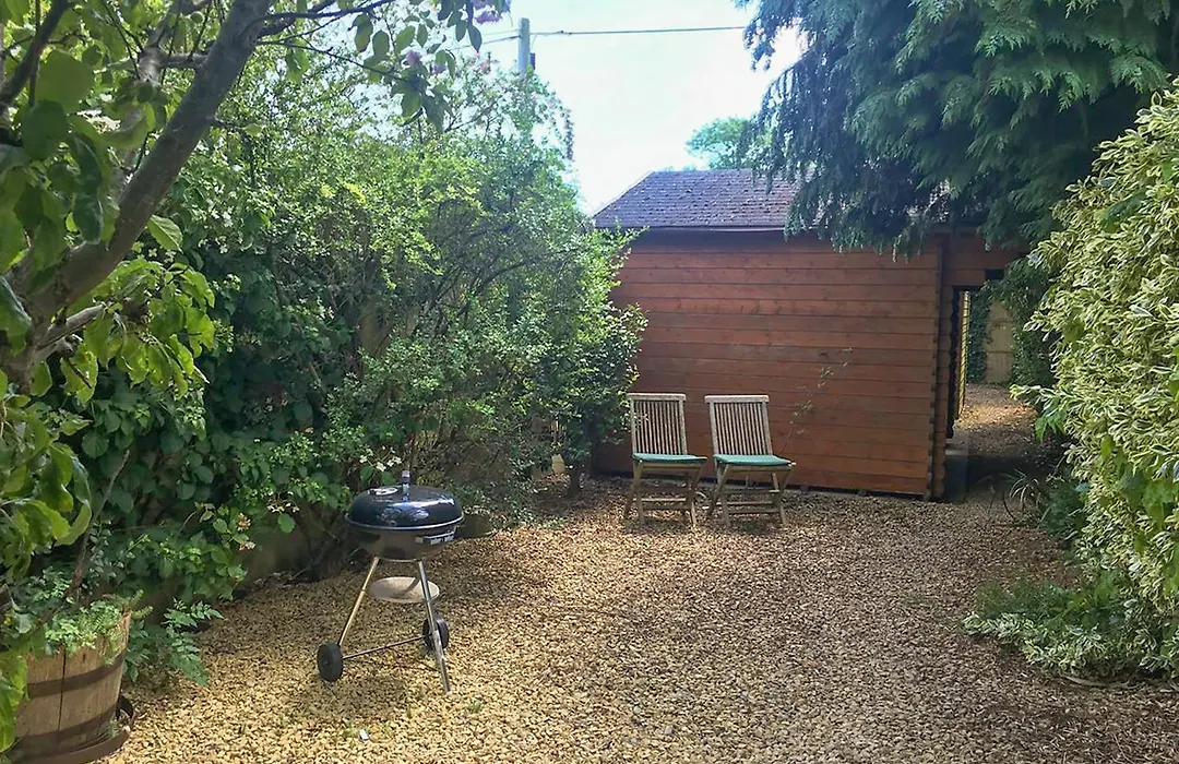 Dolls Cottage-1