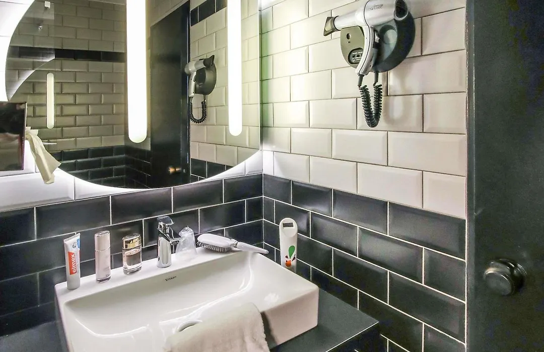 Ibis Styles Clermont-Ferrand République-1