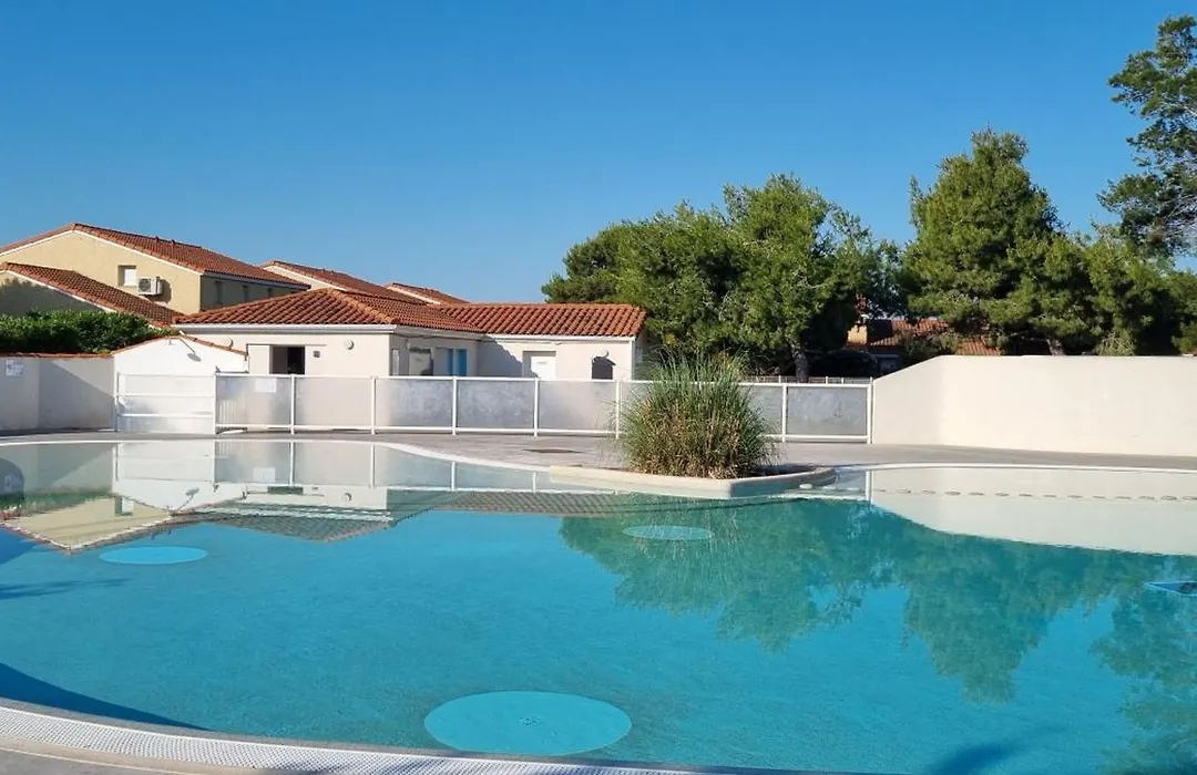 Lagrange Grand Bleu Vacances – Résidence Le Mas de Torreilles-1