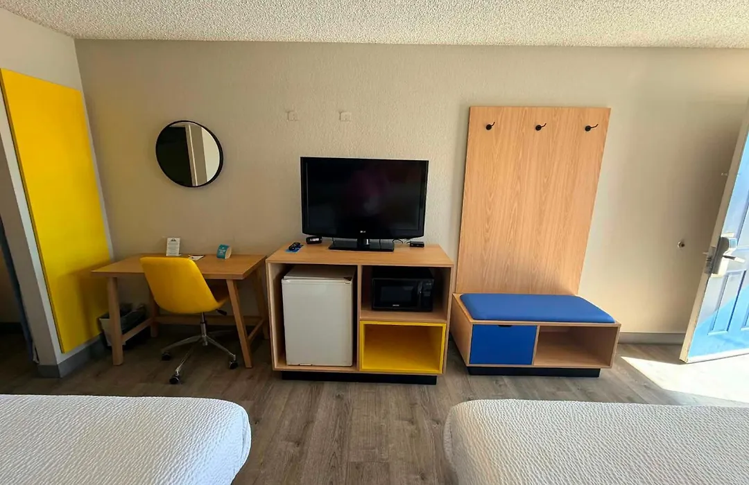 Days Inn By Wyndham Kingman West-1