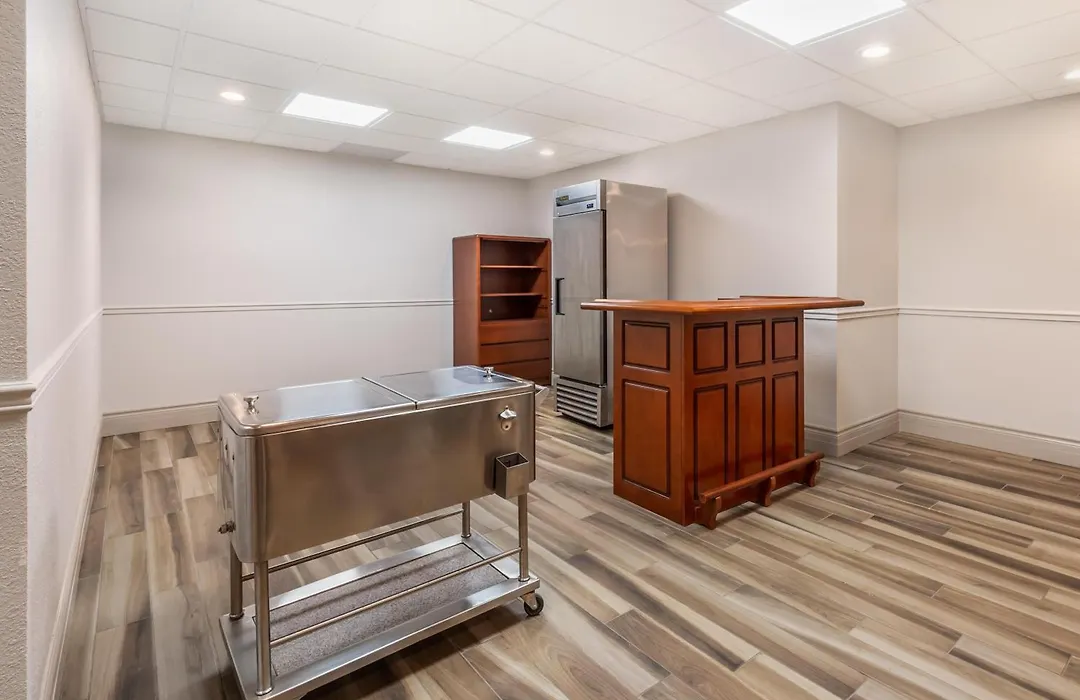 Best Western Plus 1000 Islands Hotel & Suites- Newly Renovated-1