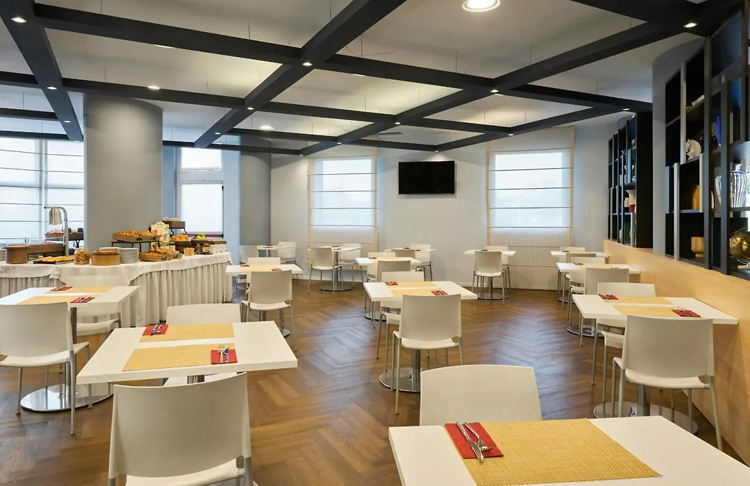 Four Points Flex By Sheraton Bologna Airport-1