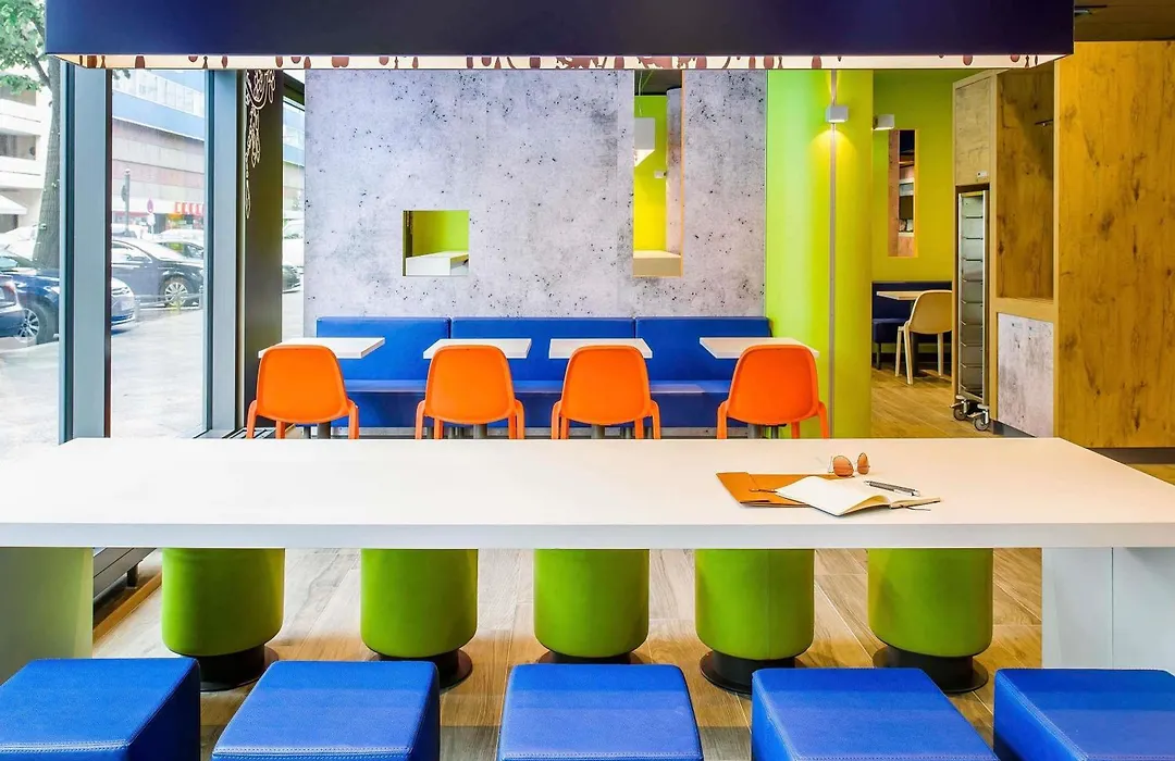Ibis Budget Rochefort-1