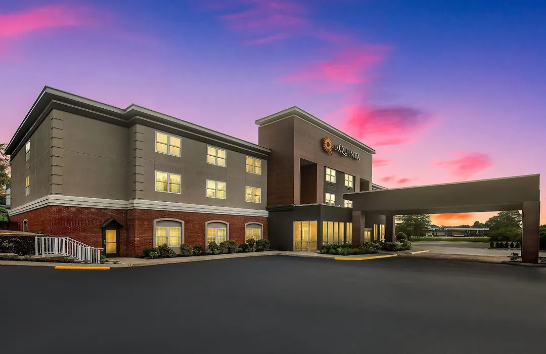 La Quinta Inn & Suites By Wyndam Knoxville West-1