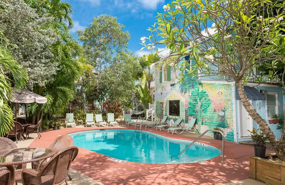 Wicker Guesthouse-1