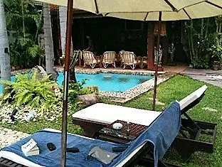 Le Prive-1