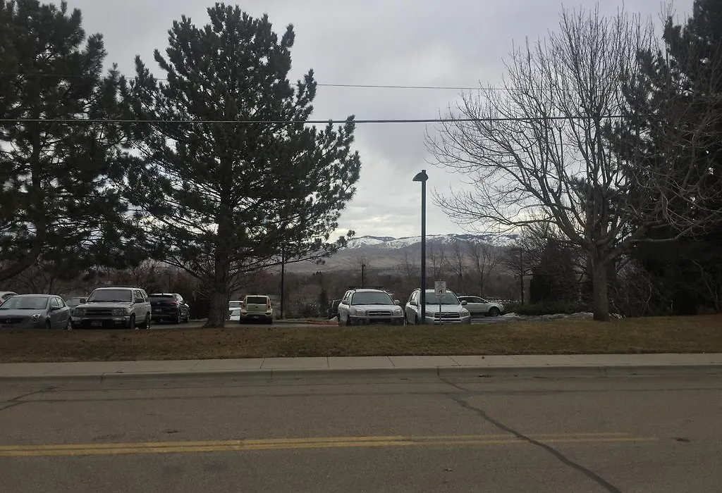 Americas Best Value Inn & Suites-Boise-1