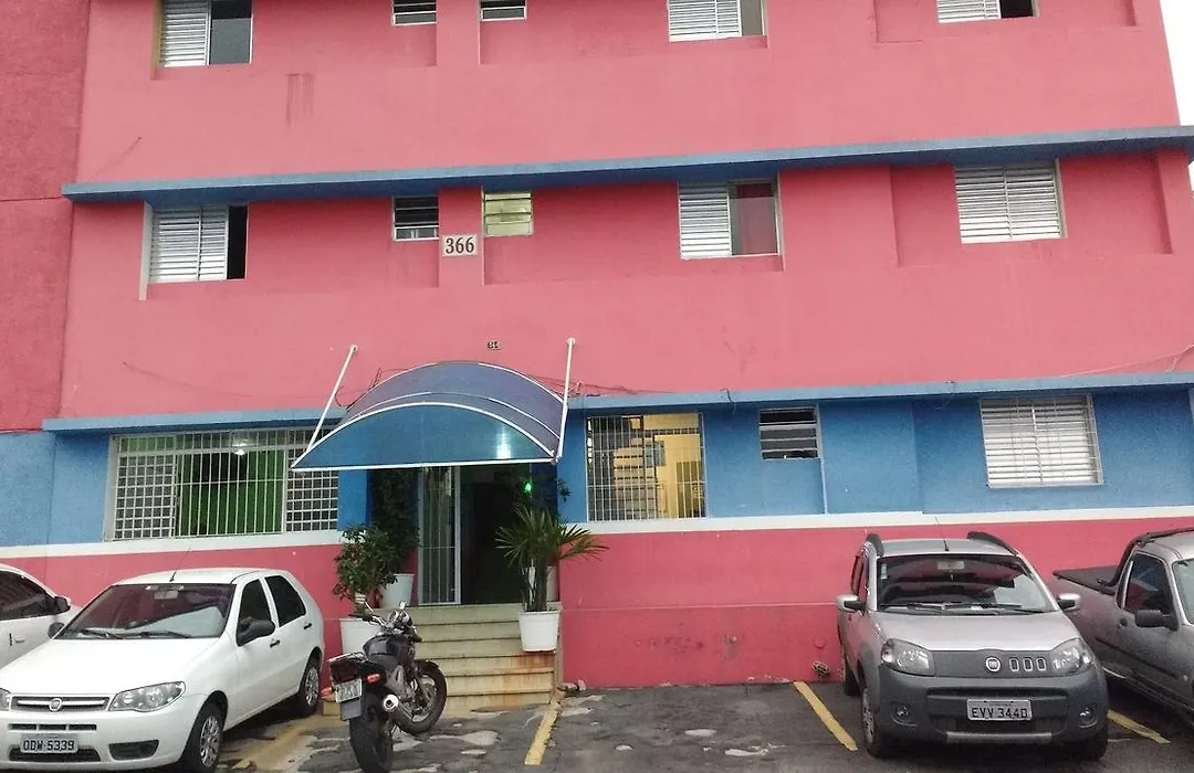 Gold Star Hotel-1