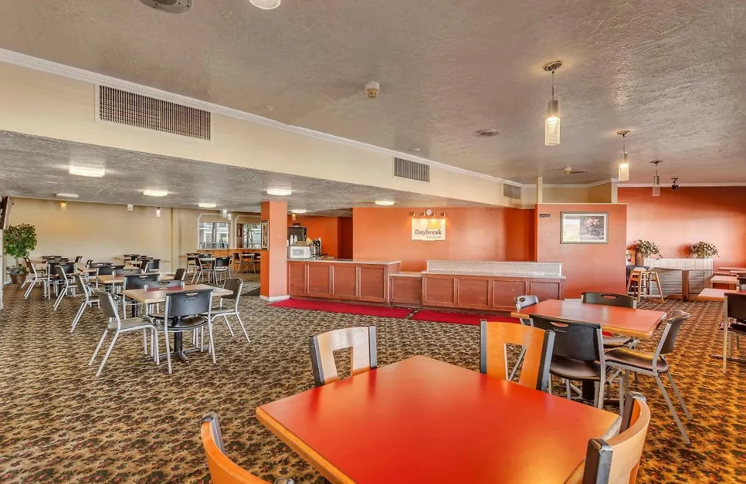 Days Inn By Wyndham Ogden-1