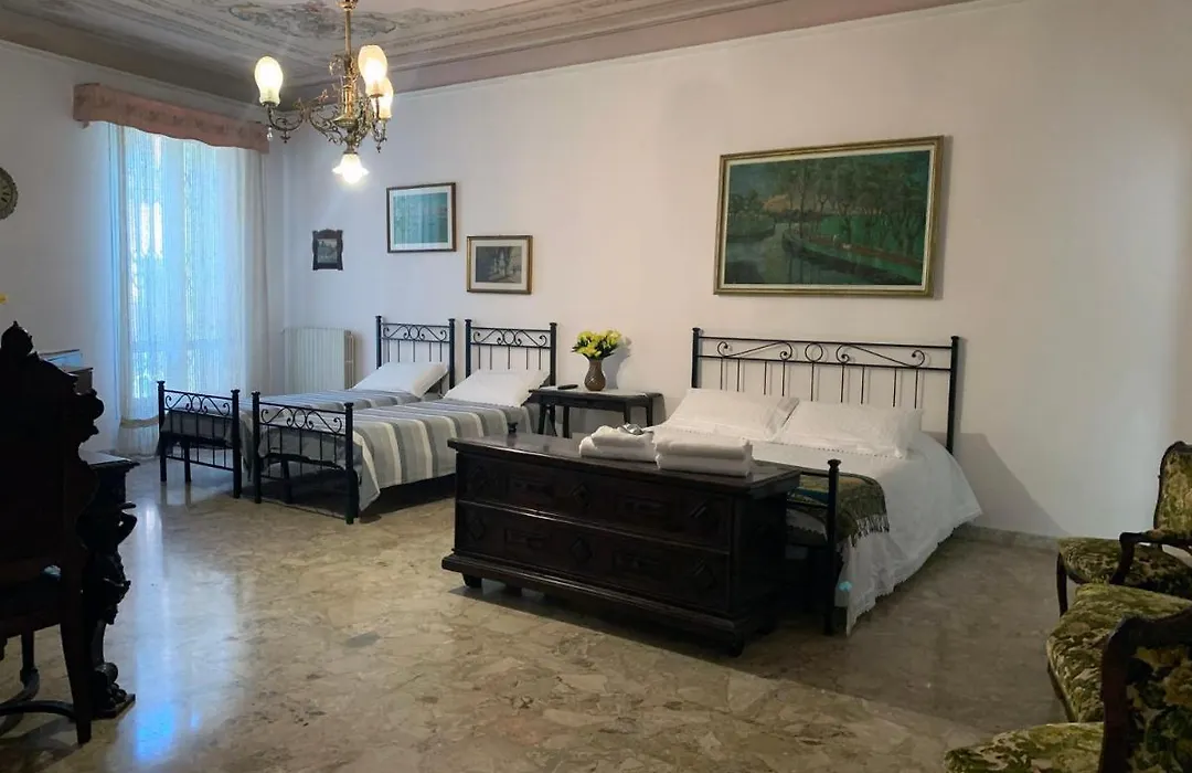 Venice Sun Apartment And Rooms-1