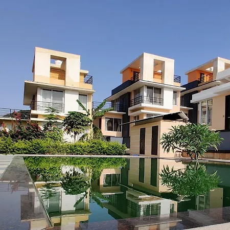 Royal Meadows - Igatpuri Bungalow C-2