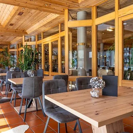 Hotel Das Gastein - Ganzjaehrig Inklusive Alpentherme Gastein & Sommersaison Inklusive Gasteiner Bergbahnen-3