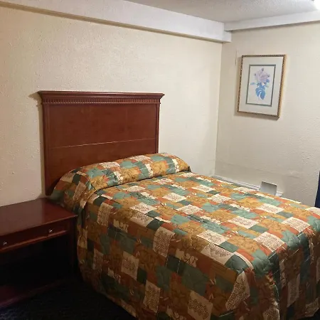 Travel Inn Petersburg-3