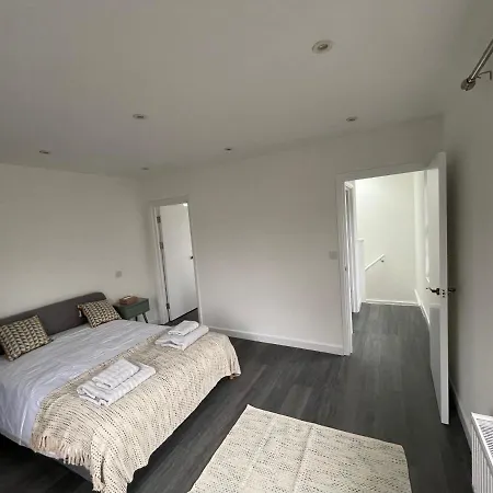 4 Islington Park Street-2